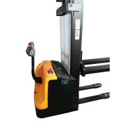 Штабелер самоходный 2,0 т 1,6 м TOR CDD2016-WSL (сопровождаемый)